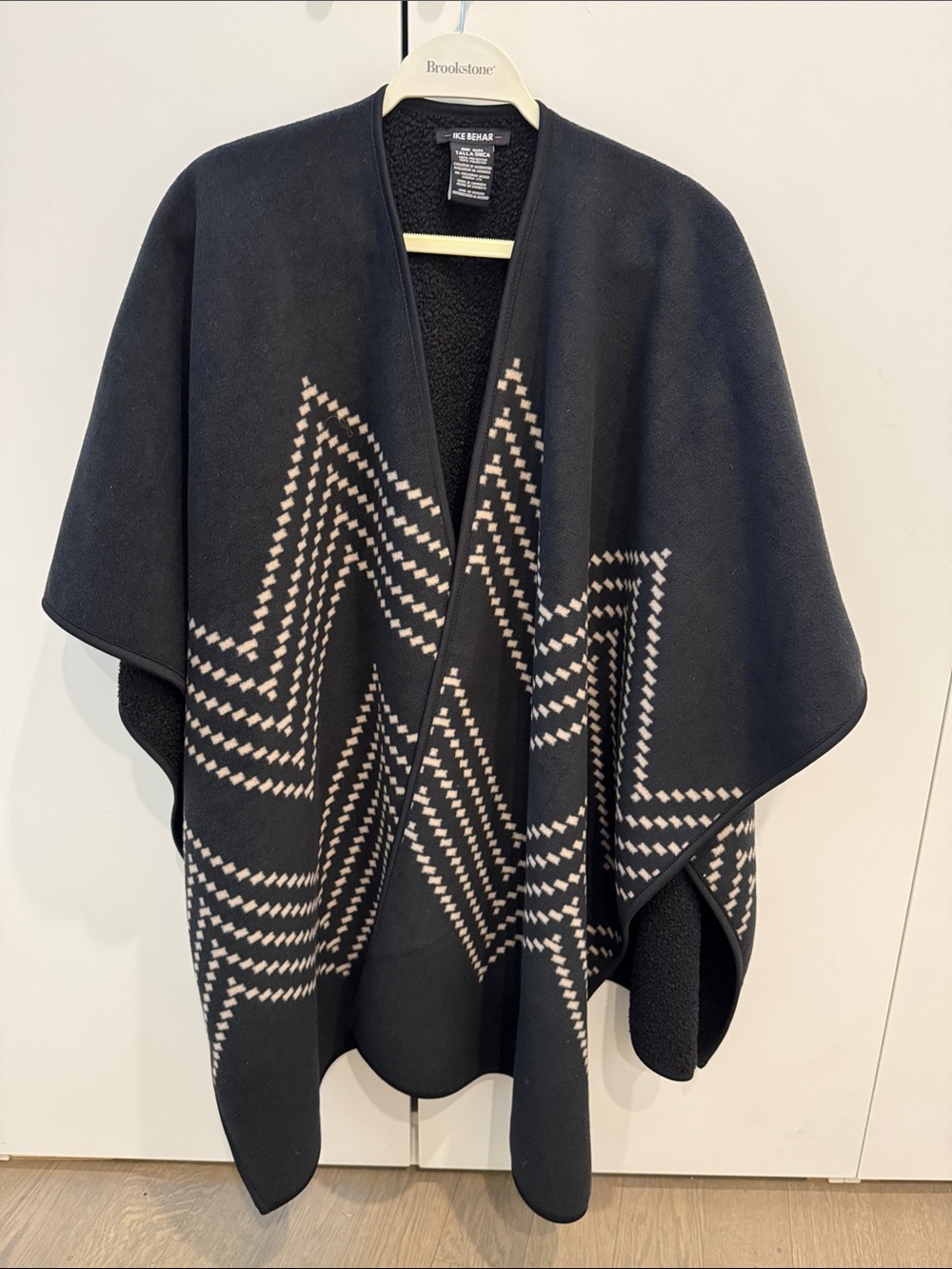 Ike Behar Black & Cream Geometric Fleece Poncho